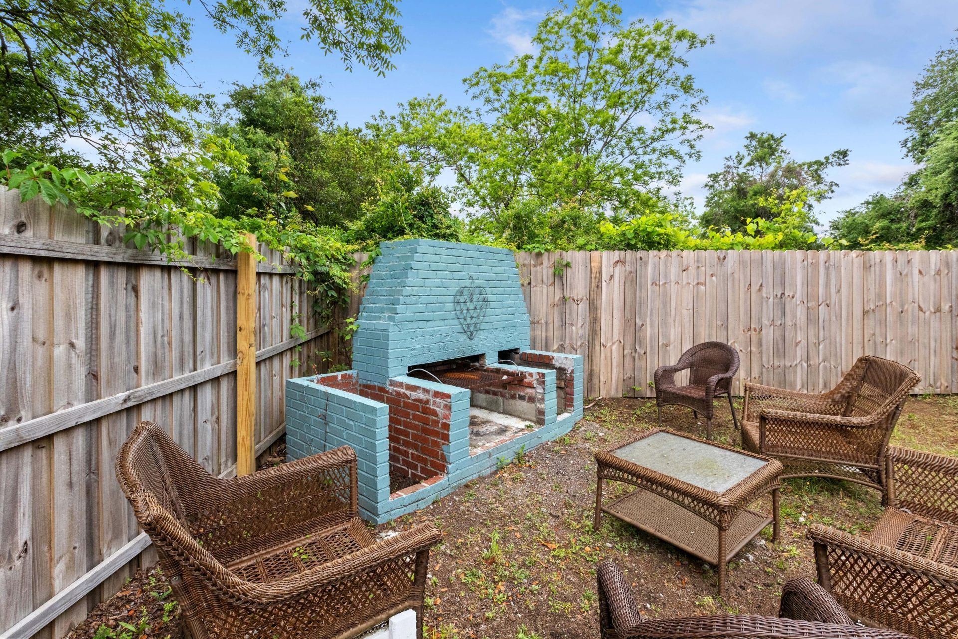 1135 Greenhill Road Photo 41