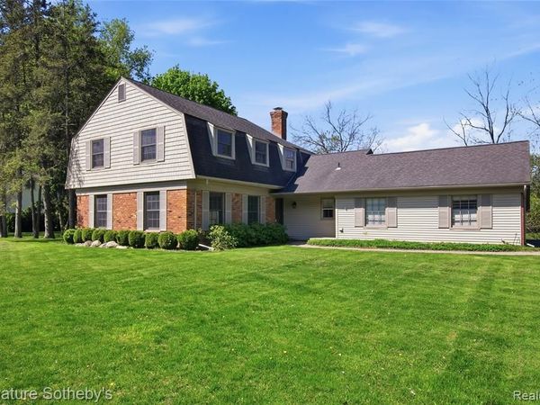4576 Wagon Wheel Drive, Bloomfield Twp, MI 48301