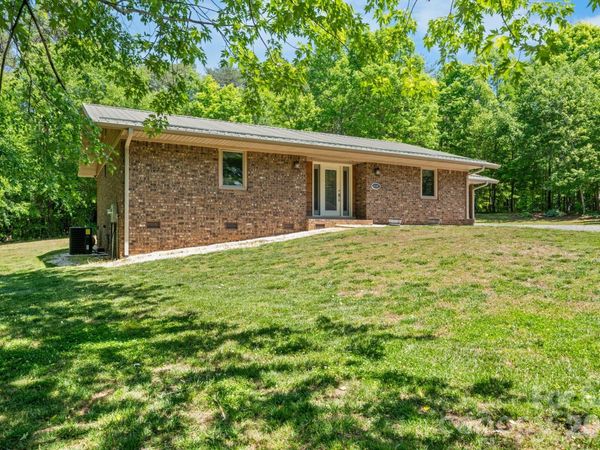 4586 Charlotte Street, Conover, NC 28613