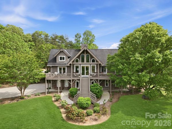 112 Sunny Morning Court, Hendersonville, NC 28792