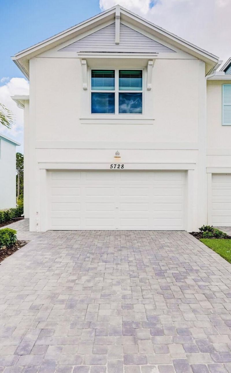 5728 SE Edgewater Circle, Stuart, FL 34997 Photo