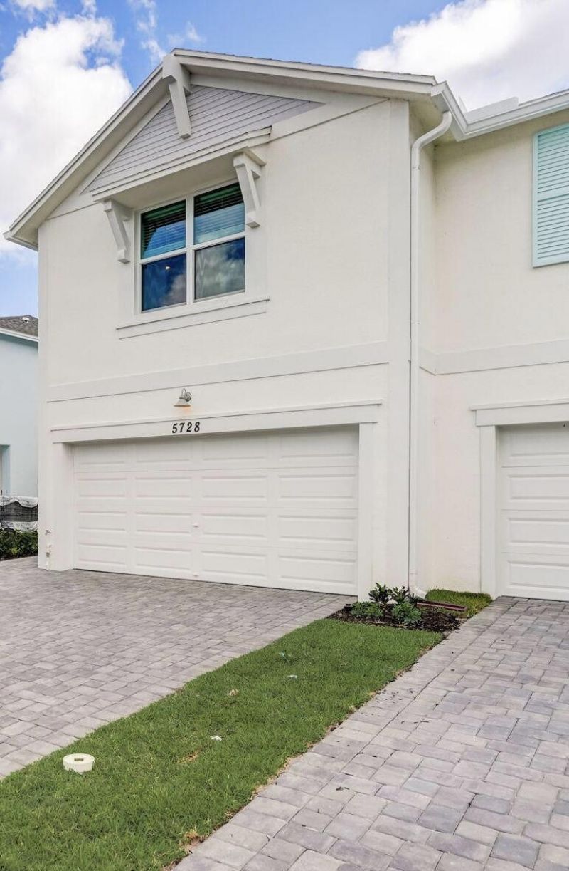 5728 SE Edgewater Circle, Stuart, FL 34997 Photo