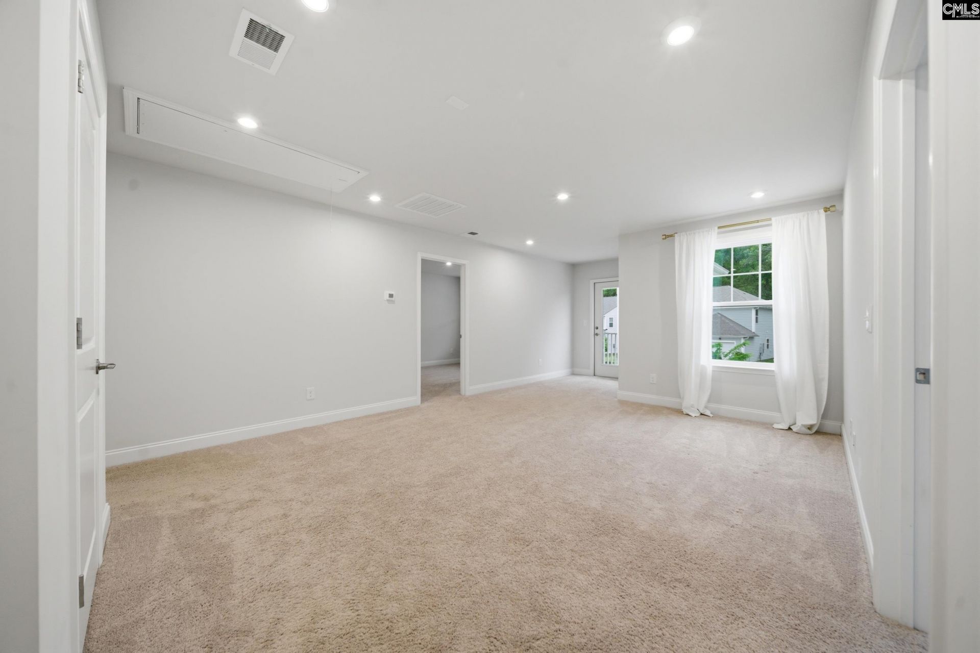 1025 Eagleston Way  Photo 17
