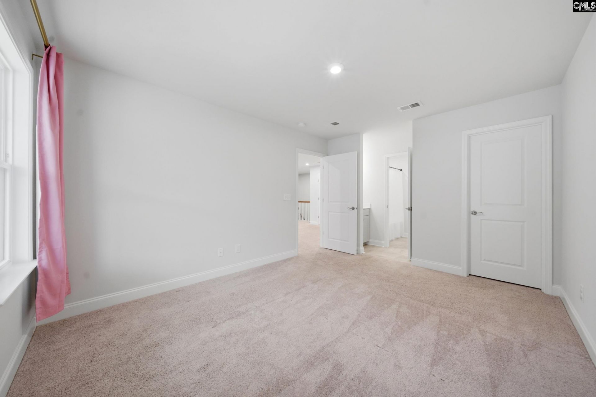 1025 Eagleston Way  Photo 25