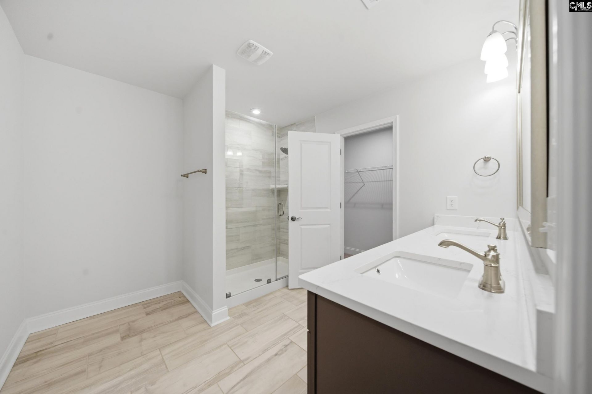 1025 Eagleston Way  Photo 34
