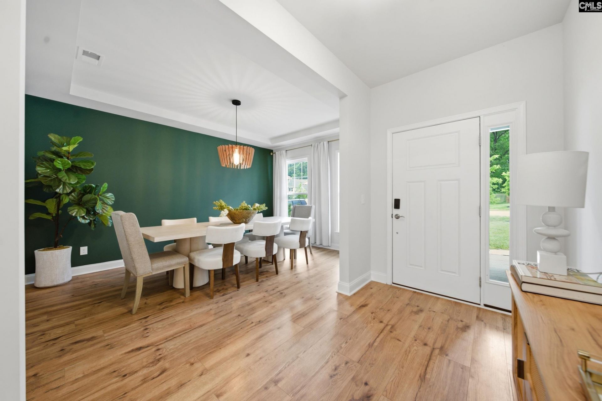 1025 Eagleston Way  Photo 4