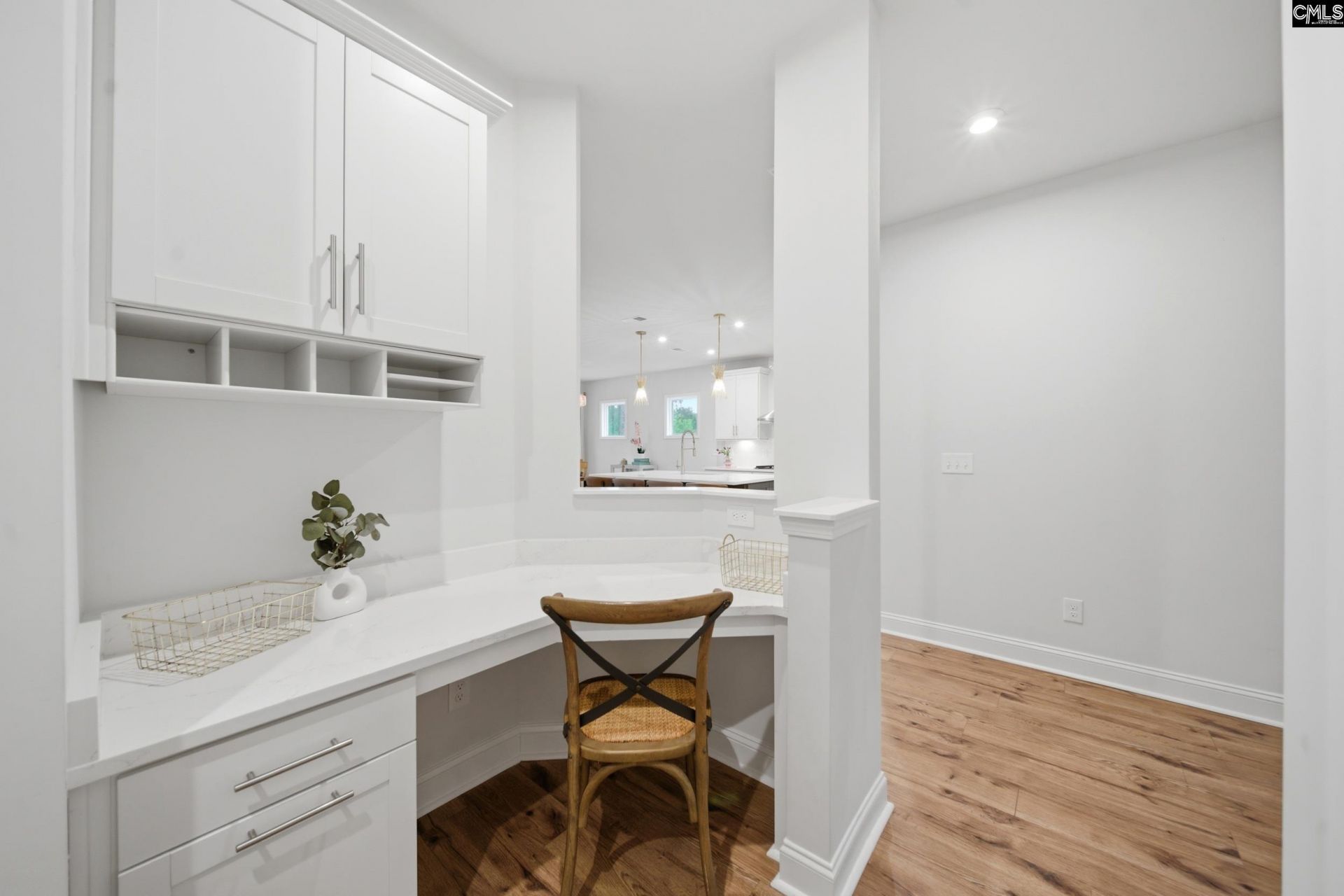 1025 Eagleston Way  Photo 6