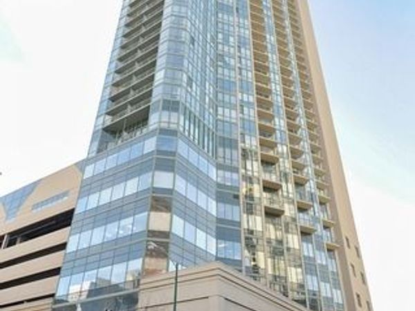 111 W Maple Street , Unit 3210, Chicago, IL 60610