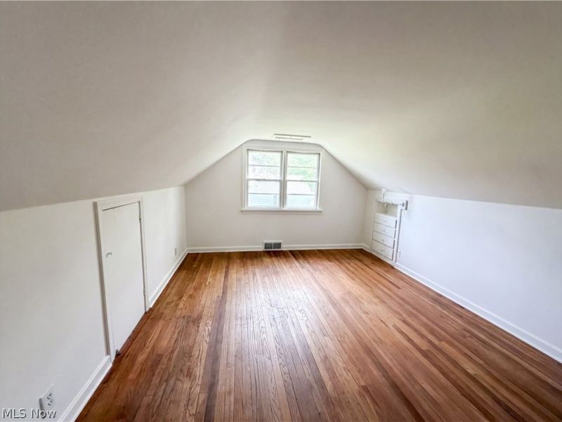 1064 Munroe Falls Kent Road, Kent, OH 44240 Photo 16