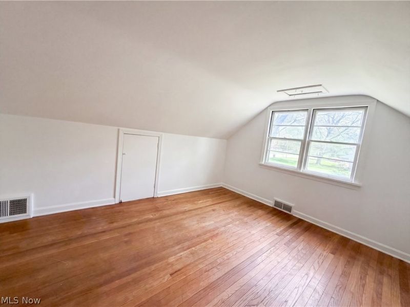 1064 Munroe Falls Kent Road, Kent, OH 44240 Photo 17