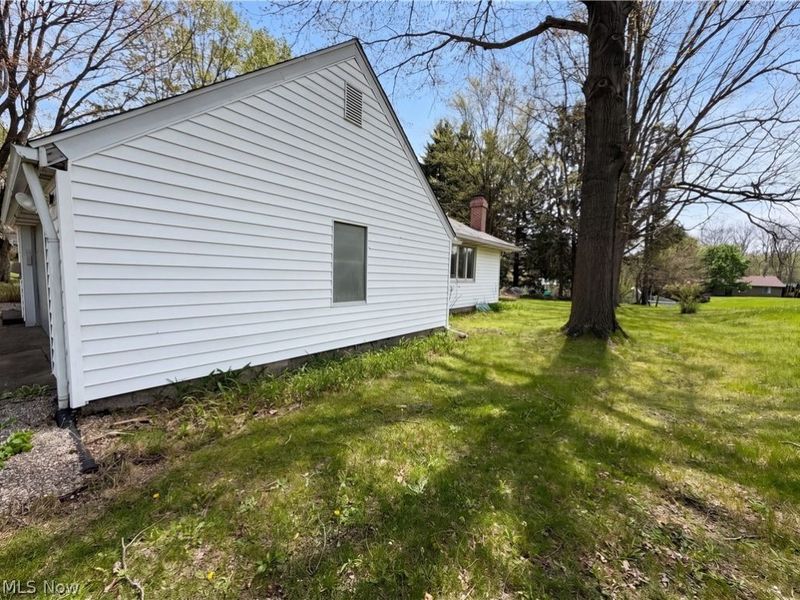 1064 Munroe Falls Kent Road, Kent, OH 44240 Photo 19