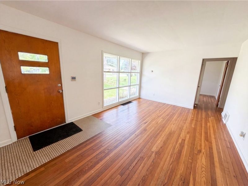 1064 Munroe Falls Kent Road, Kent, OH 44240 Photo 3