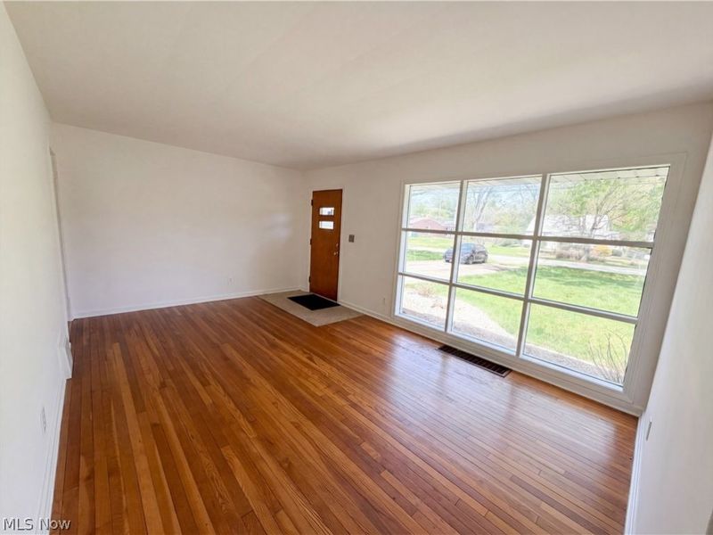 1064 Munroe Falls Kent Road, Kent, OH 44240 Photo 8