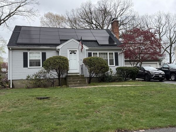 114 Parish Rd, Needham, MA 02494