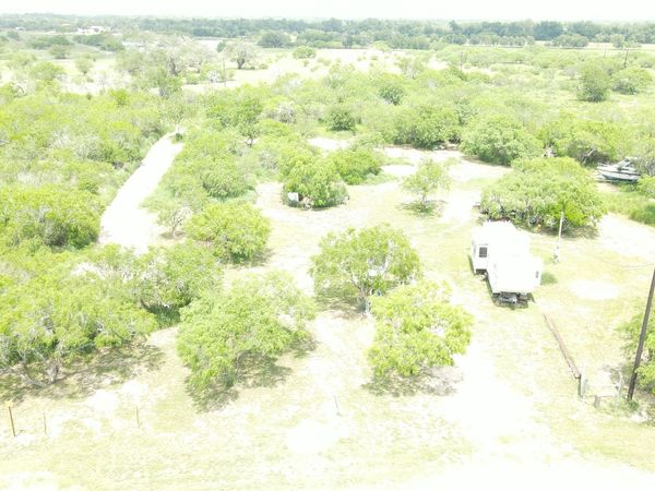 106 LENETTE DR, Woodsboro, TX 78393