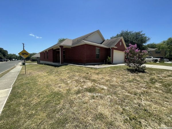7202 BLUEMIST PT, San Antonio, TX 78250