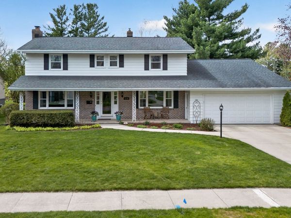 2110 Sheridan Drive, Madison, WI 53704