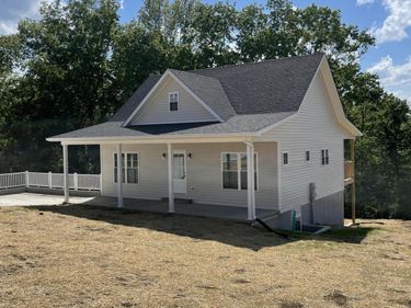 104 Cedarwood Drive, Lancaster, KY 40444