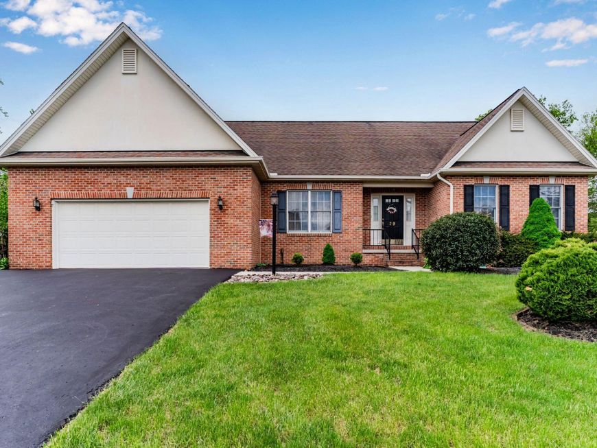 29 Stone Run Drive, Mechanicsburg, PA 17050 Main Photo