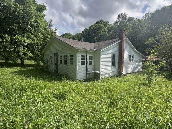 1501 Hatcher Hollow Rd , Mc Ewen, TN 37101