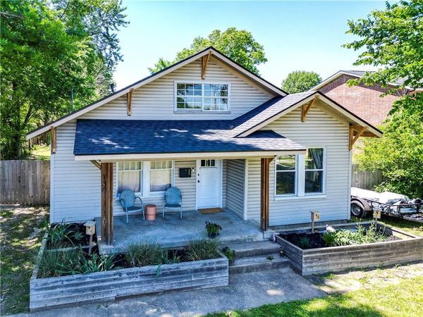 130 Pleasant Street , Springdale, AR 72764