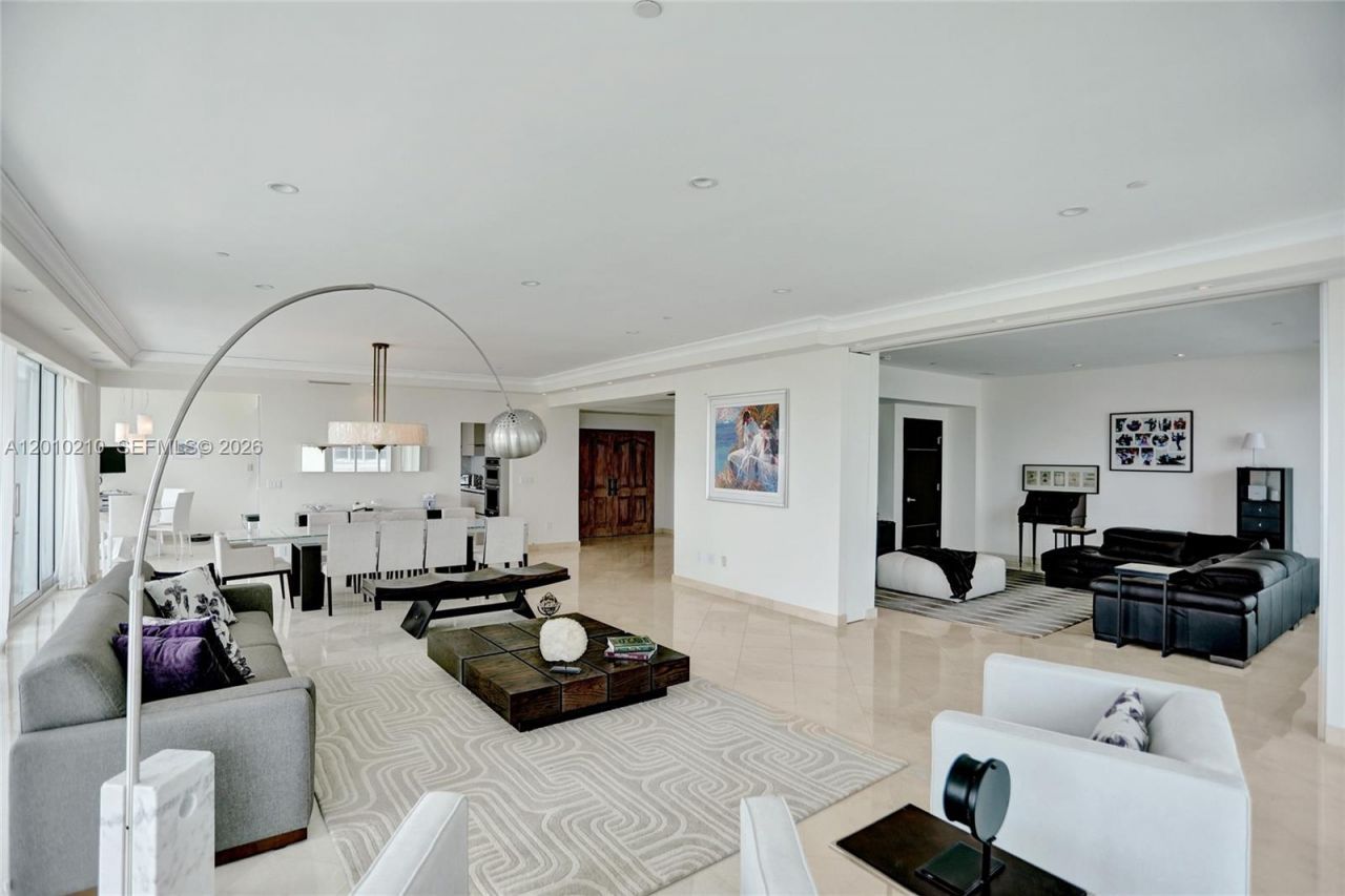10101 Collins Ave , Unit 4E, Bal Harbour, FL 33154 Photo