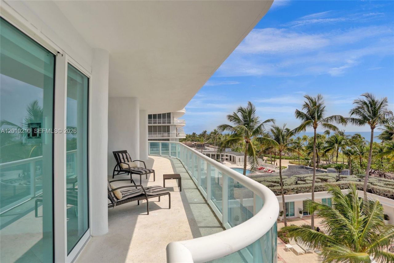 10101 Collins Ave , Unit 4E, Bal Harbour, FL 33154 Photo
