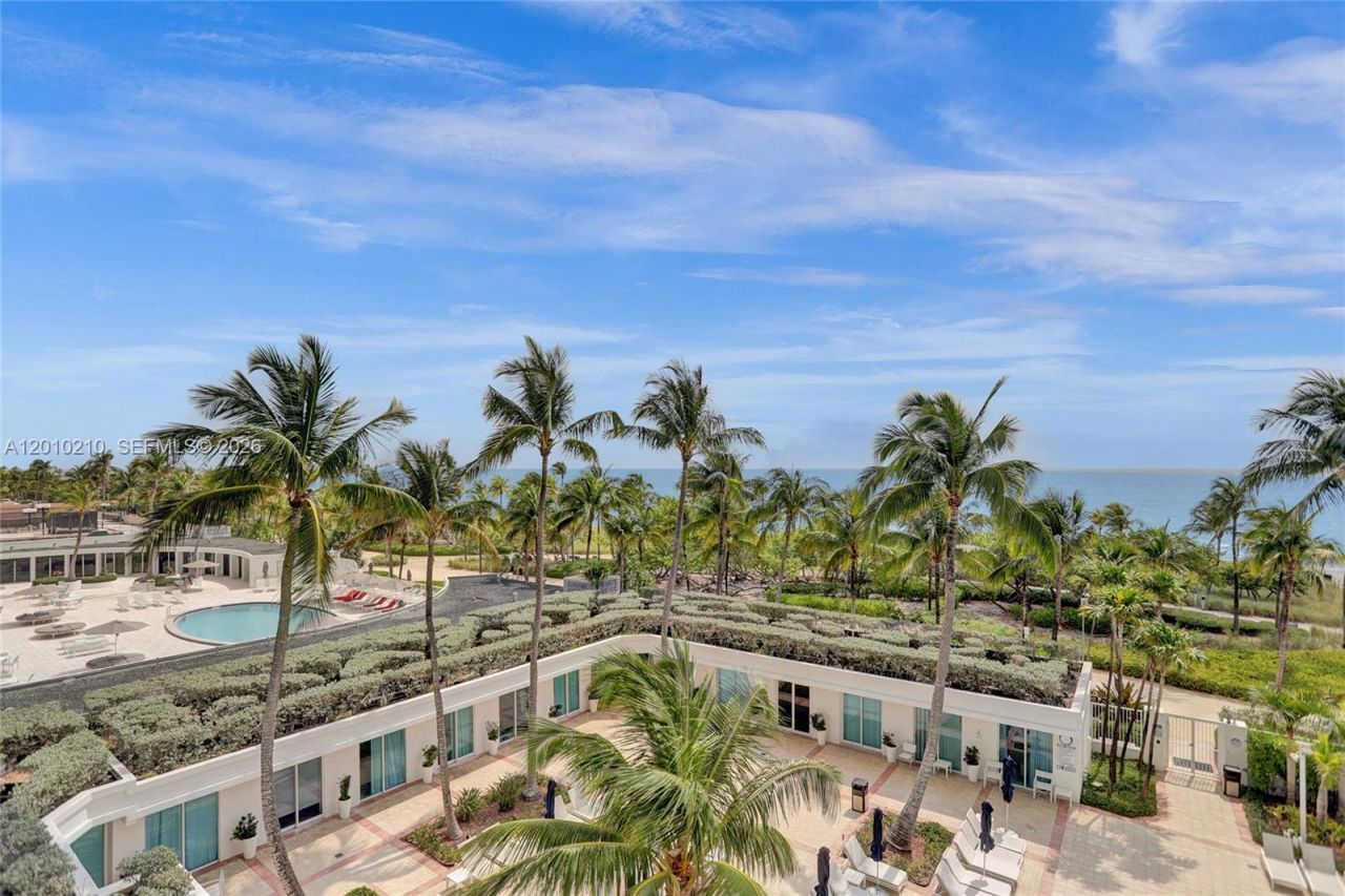 10101 Collins Ave , Unit 4E, Bal Harbour, FL 33154 Photo