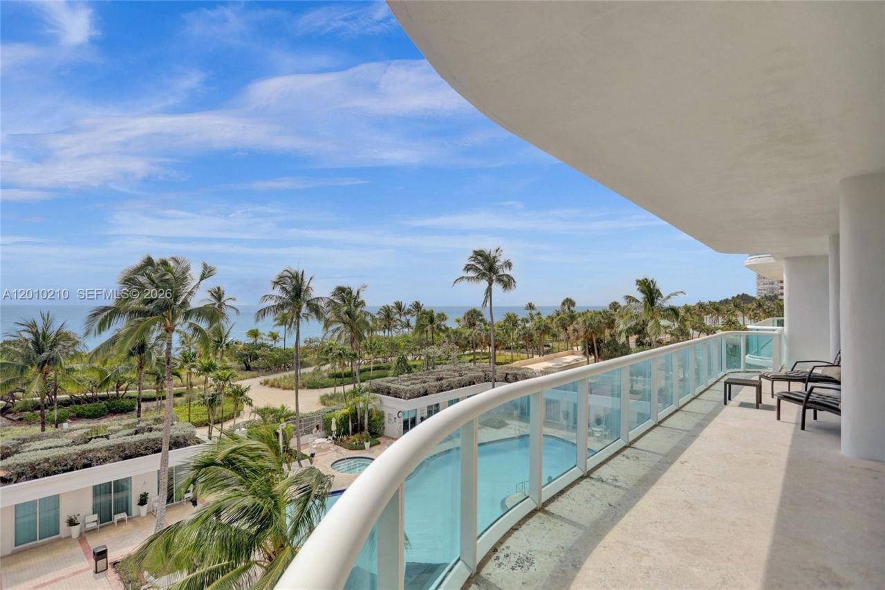10101 Collins Ave , Unit 4E, Bal Harbour, FL 33154 Photo