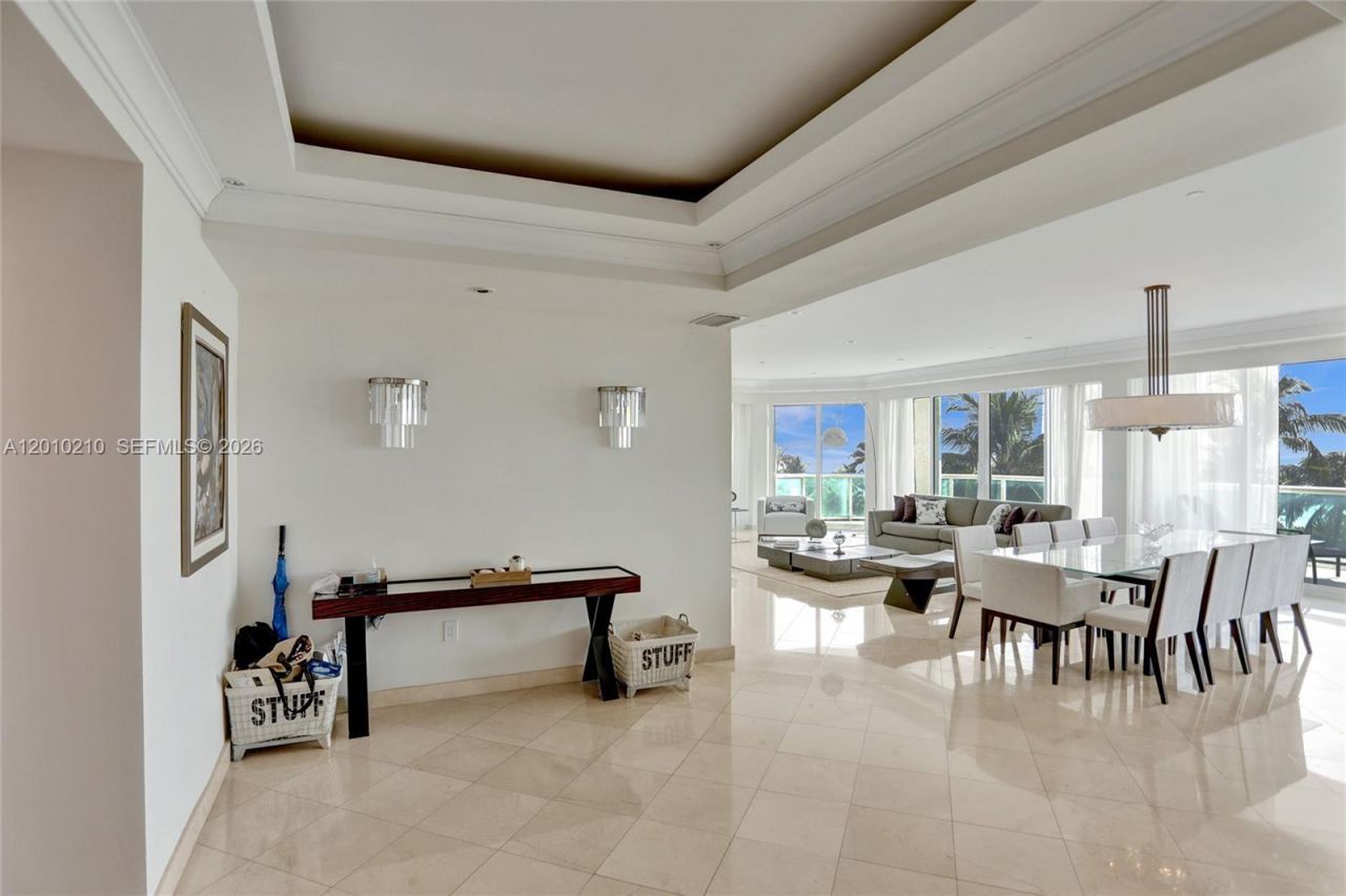 10101 Collins Ave , Unit 4E, Bal Harbour, FL 33154 Photo