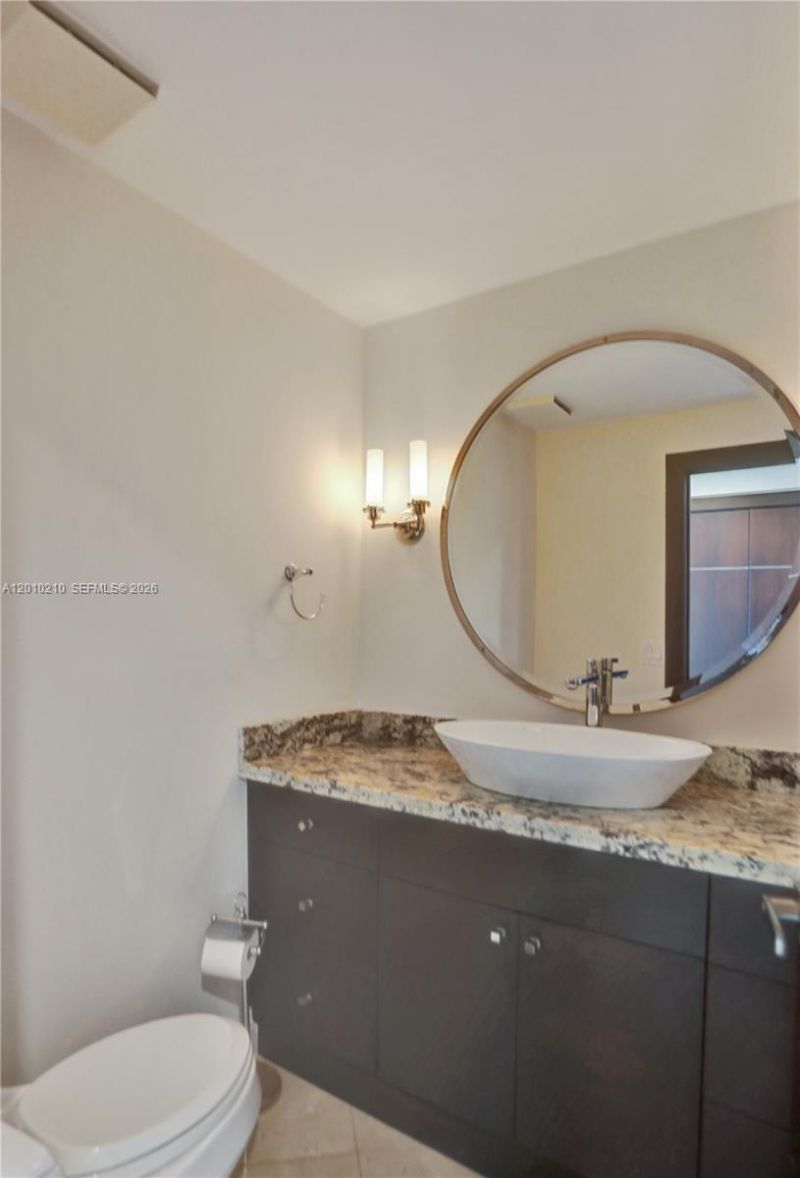 10101 Collins Ave , Unit 4E, Bal Harbour, FL 33154 Photo