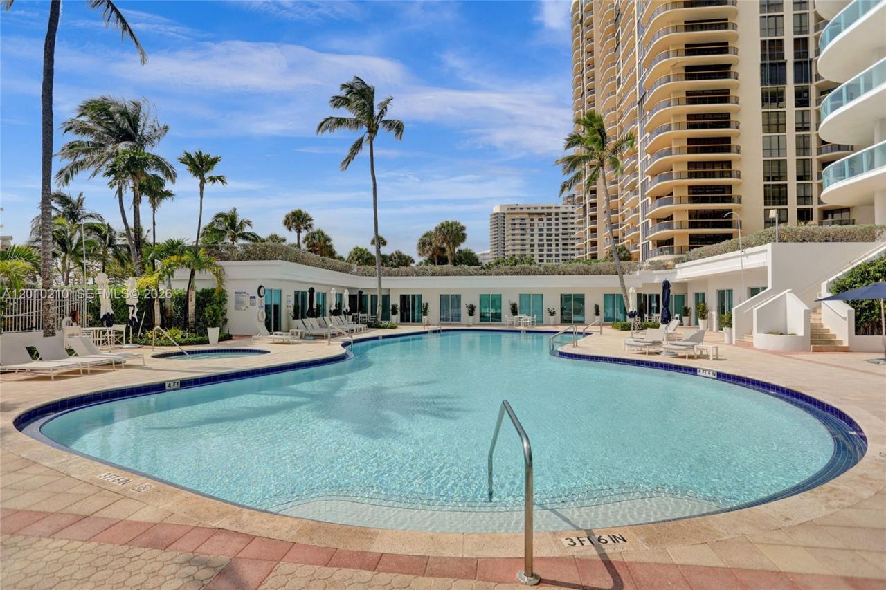 10101 Collins Ave , Unit 4E, Bal Harbour, FL 33154 Photo