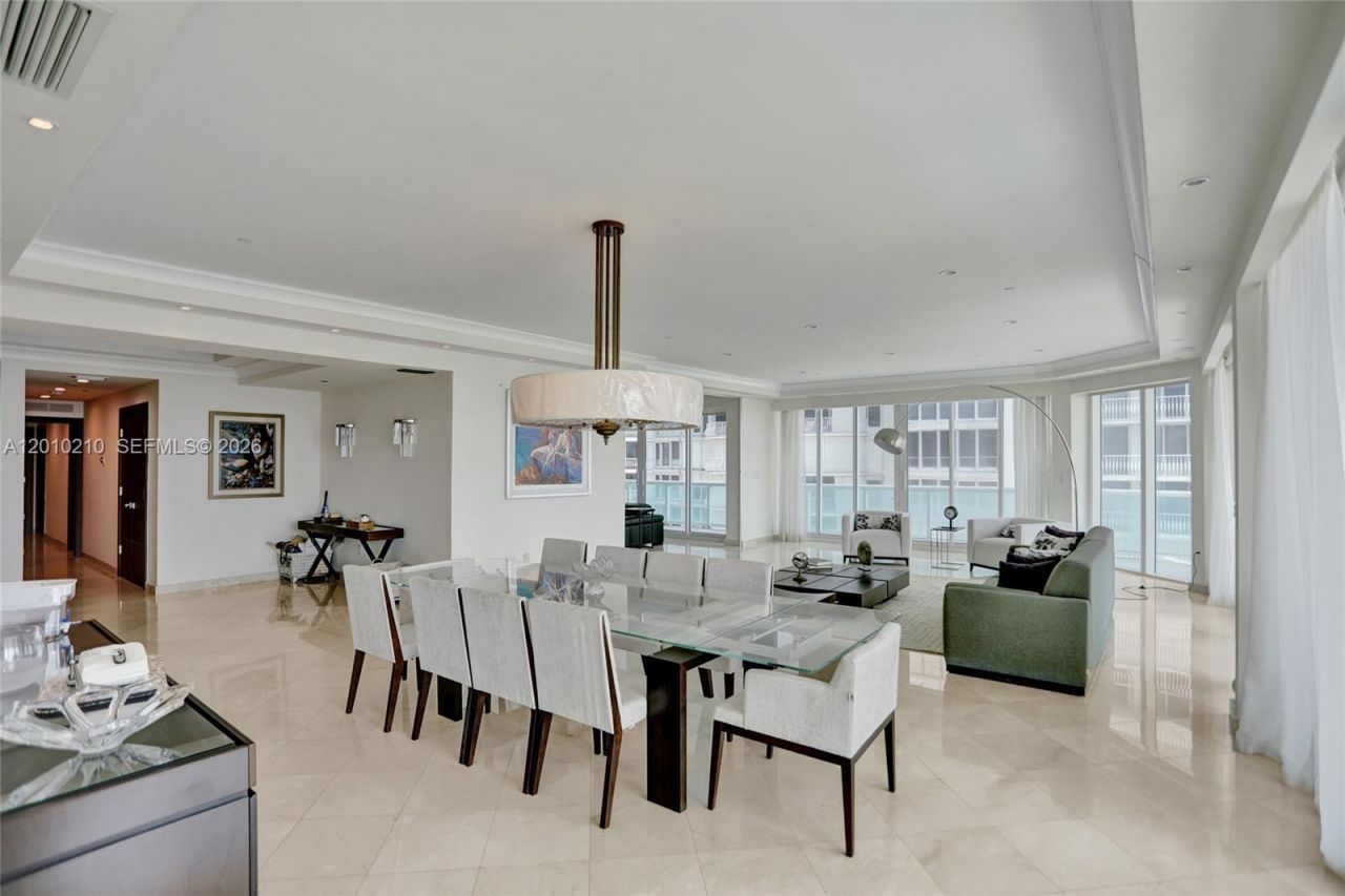 10101 Collins Ave , Unit 4E, Bal Harbour, FL 33154 Photo
