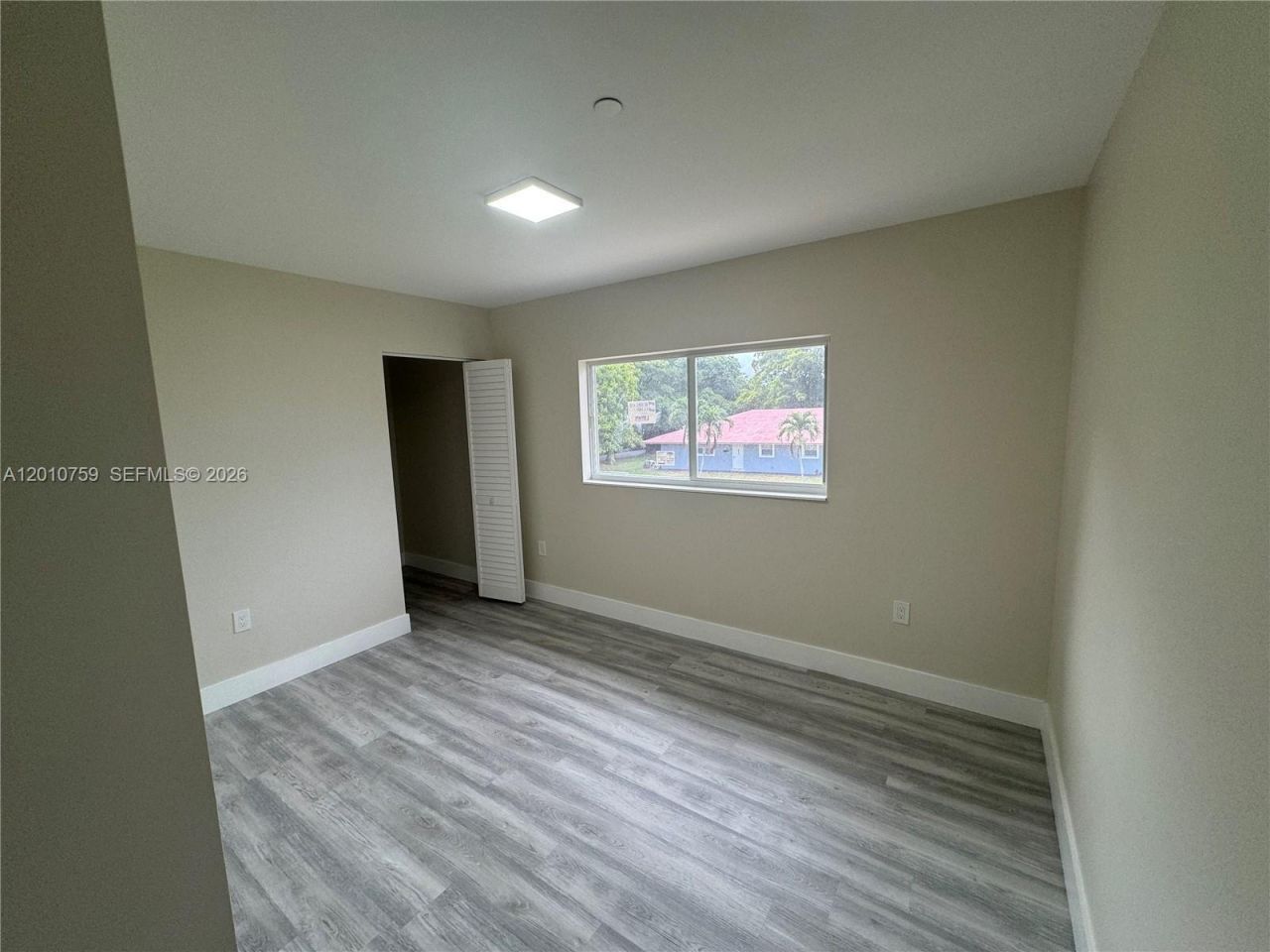 205 NW 159th St , Miami, FL 33169 Photo