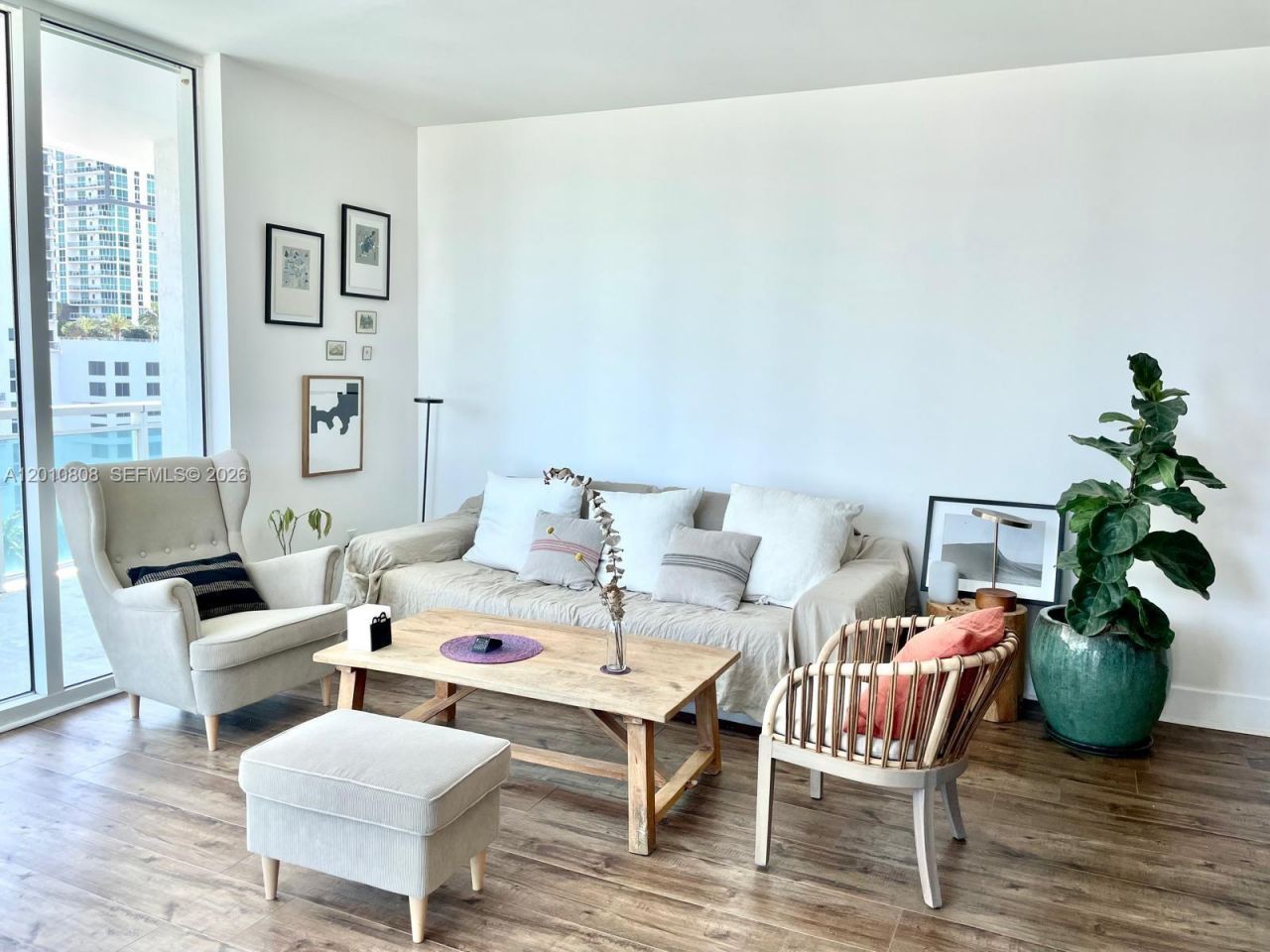 951 Brickell Ave, Unit 1210, Miami, FL 33131 Photo
