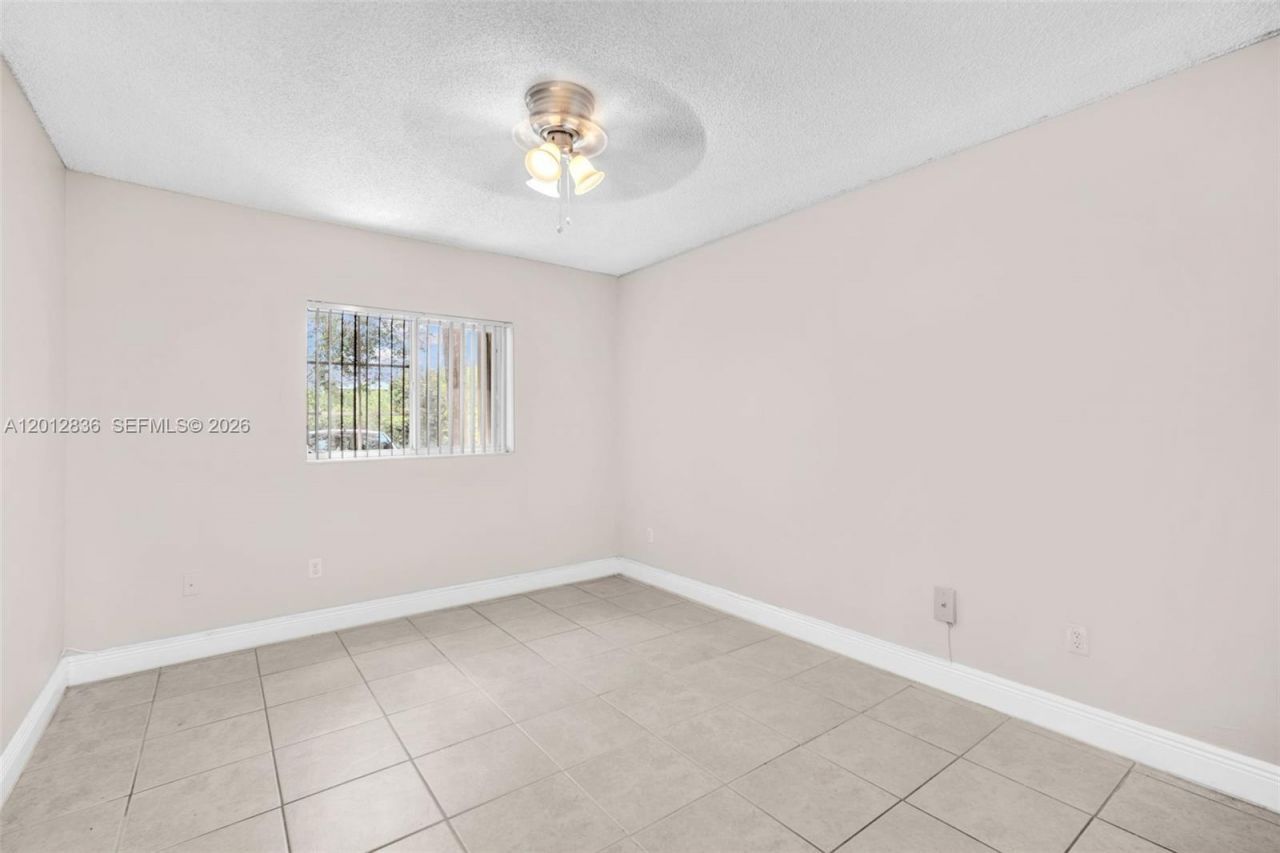 3690 N 56th Ave, Unit 903, Hollywood, FL 33021 Photo