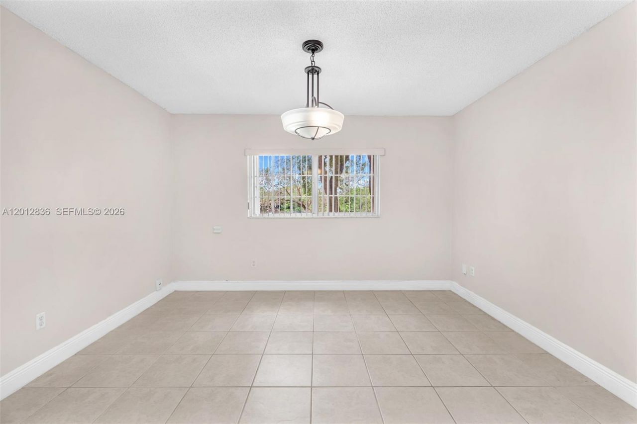 3690 N 56th Ave, Unit 903, Hollywood, FL 33021 Photo