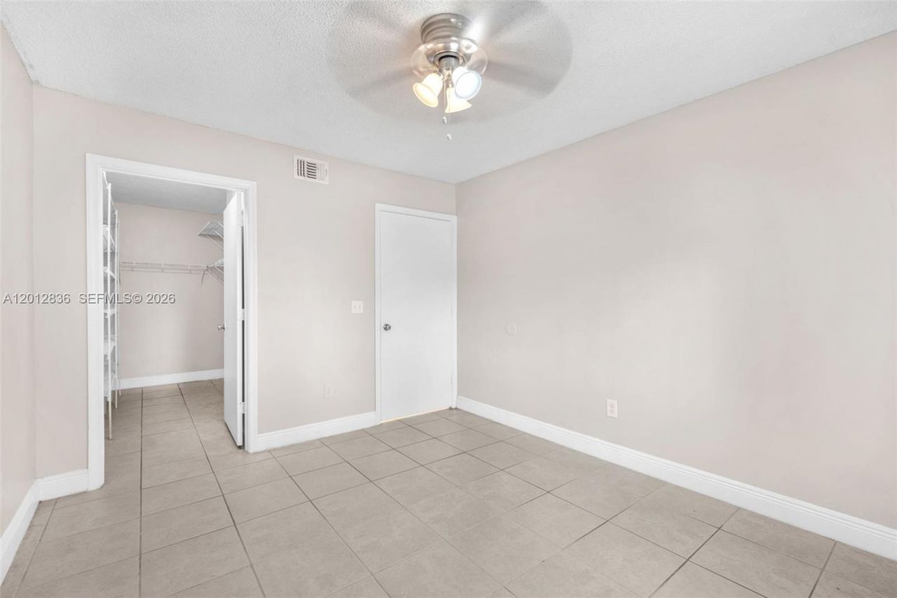 3690 N 56th Ave, Unit 903, Hollywood, FL 33021 Photo