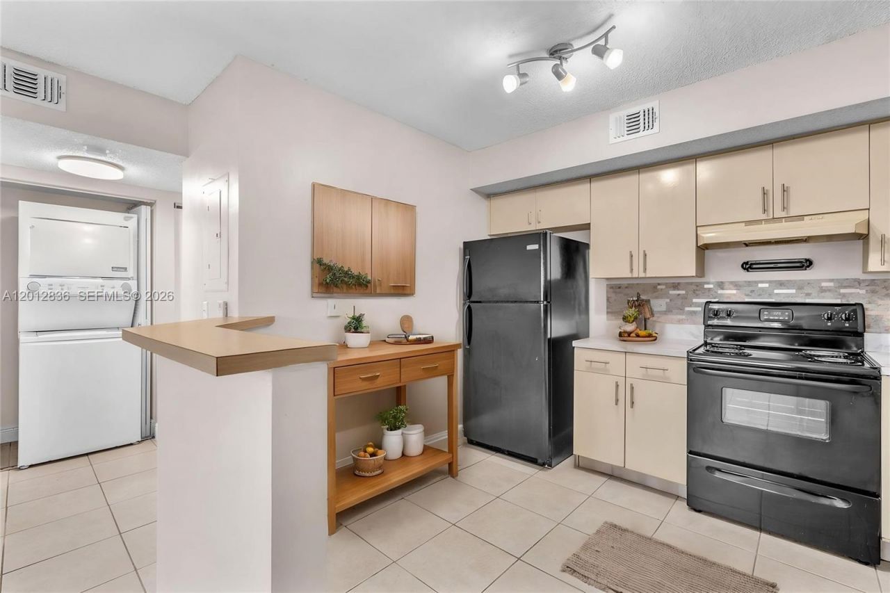 3690 N 56th Ave, Unit 903, Hollywood, FL 33021 Photo