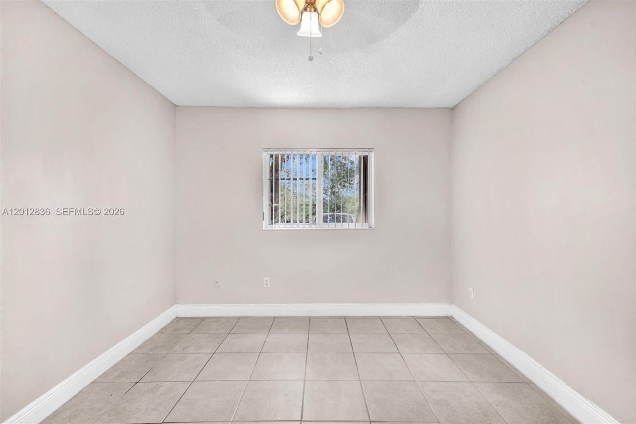 3690 N 56th Ave, Unit 903, Hollywood, FL 33021 Photo