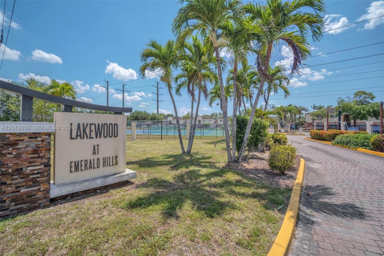 3690 N 56th Ave, Unit 903, Hollywood, FL 33021 Photo
