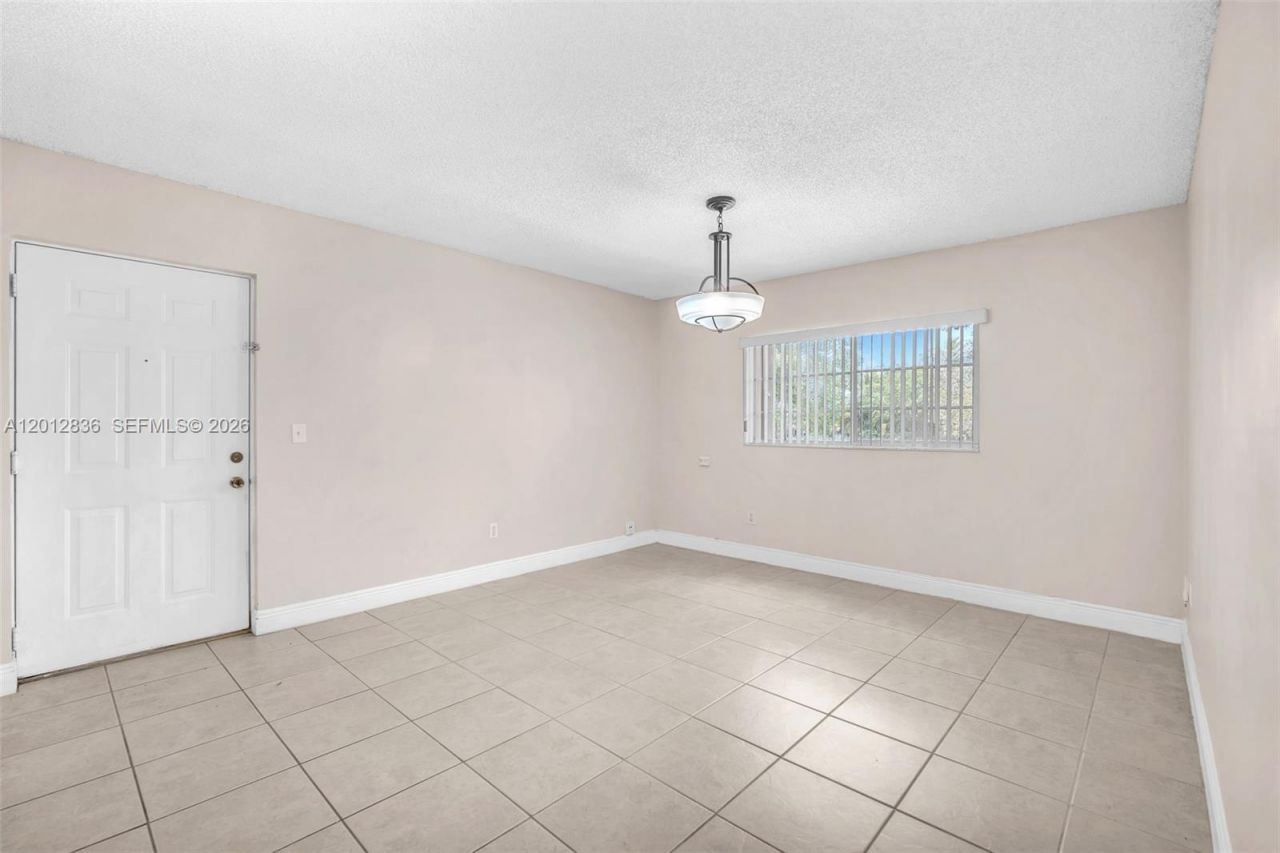 3690 N 56th Ave, Unit 903, Hollywood, FL 33021 Photo