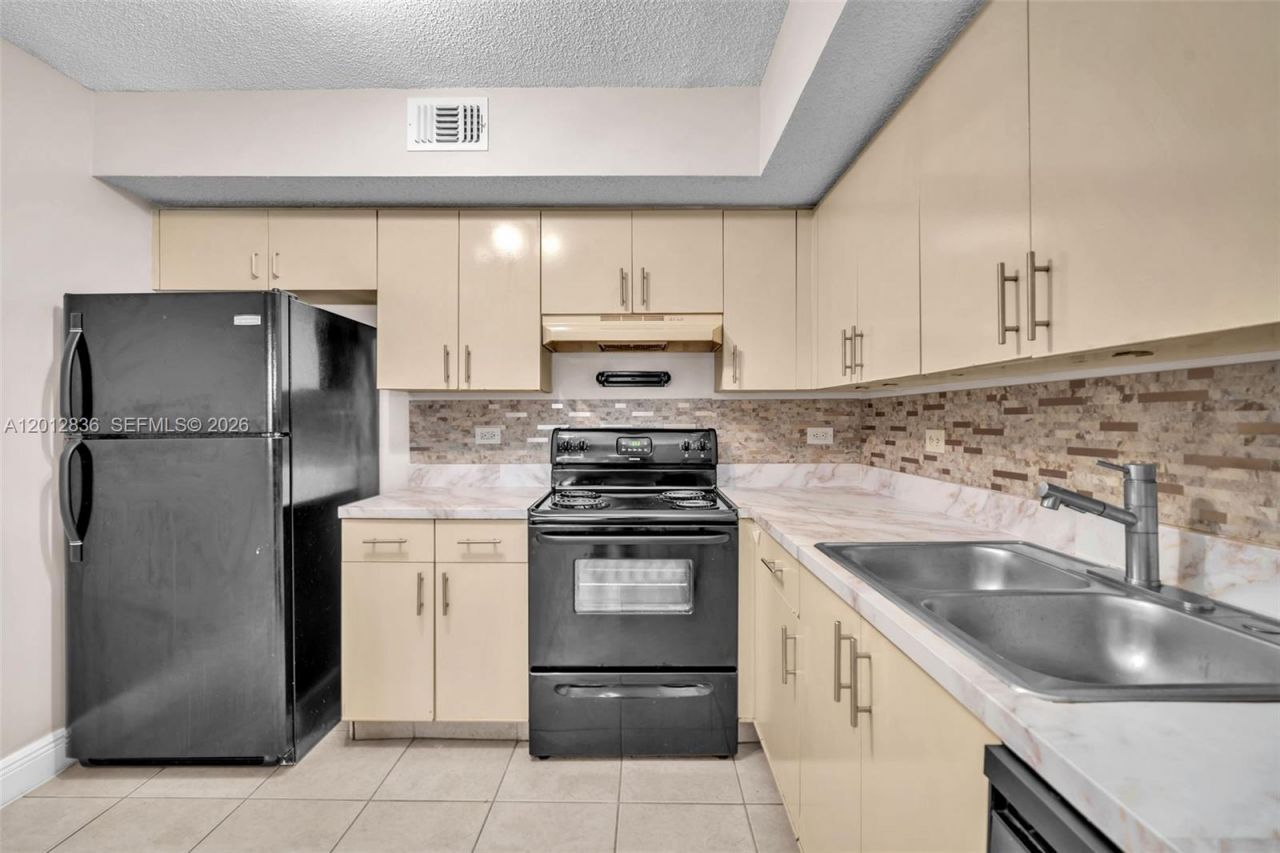 3690 N 56th Ave, Unit 903, Hollywood, FL 33021 Photo