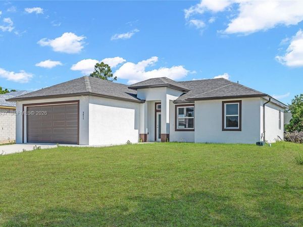 3611 18th st, Lehigh Acres, FL 33976