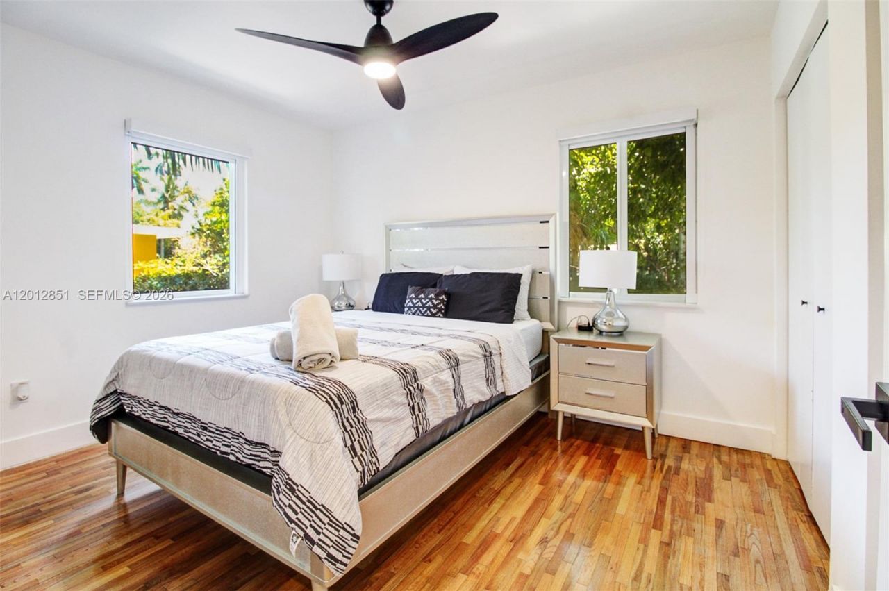 360 NE 116th St , Miami, FL 33161 Photo