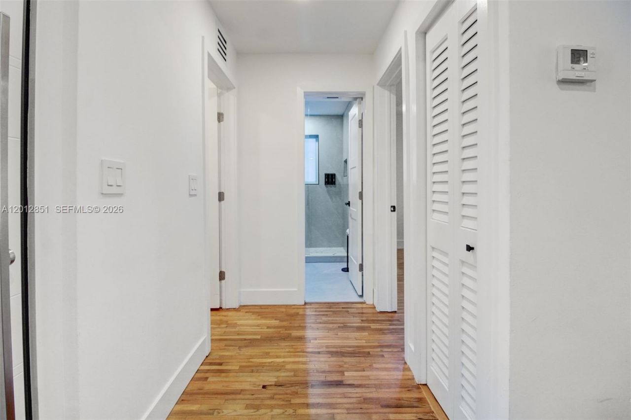 360 NE 116th St , Miami, FL 33161 Photo