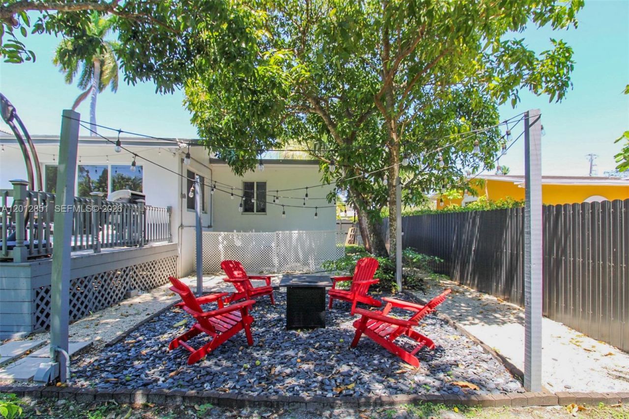 360 NE 116th St , Miami, FL 33161 Photo