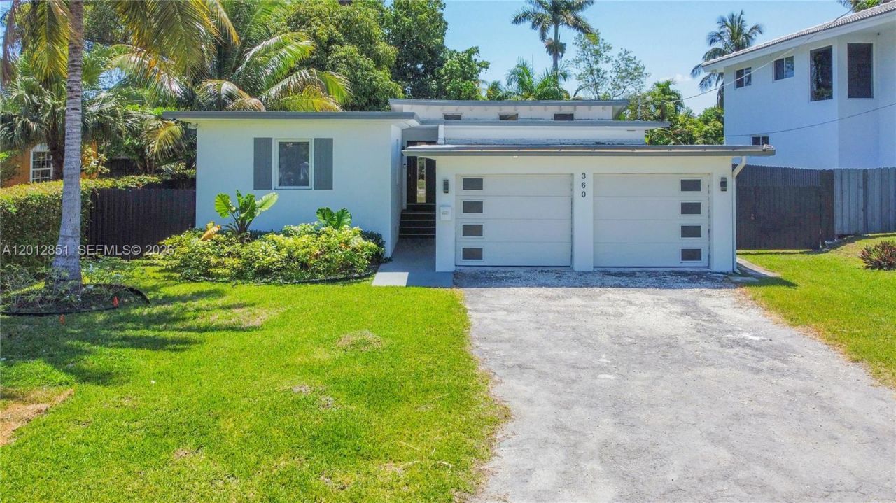 360 NE 116th St , Miami, FL 33161 Photo