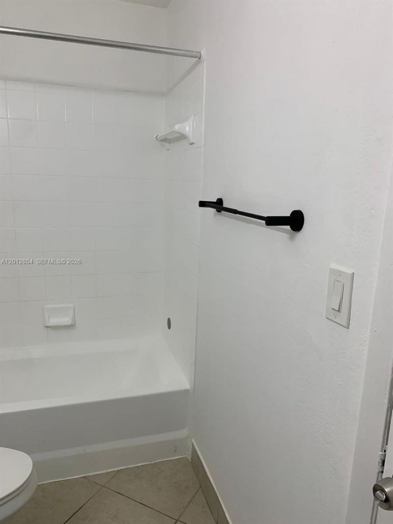 1201 Lake Victoria Dr, Unit V, West Palm Beach, FL 33411 Photo