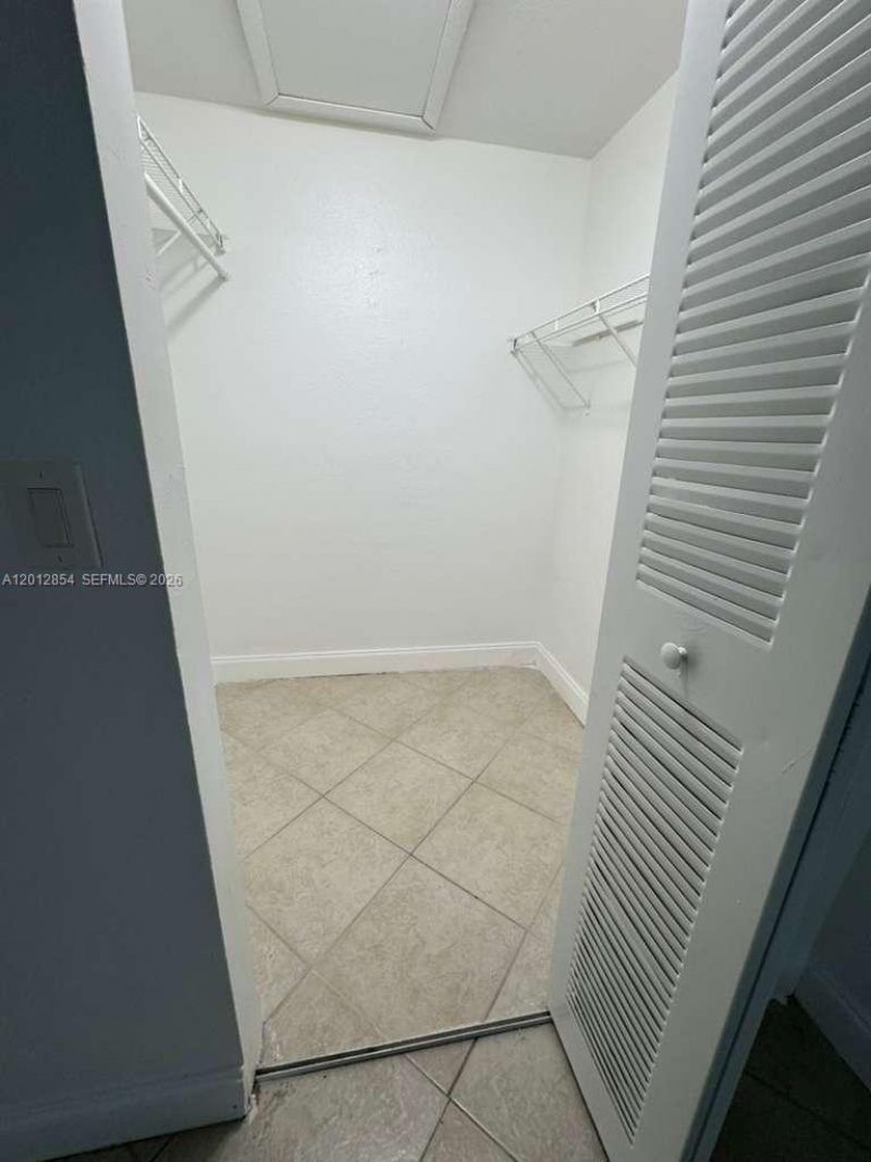 1201 Lake Victoria Dr, Unit V, West Palm Beach, FL 33411 Photo